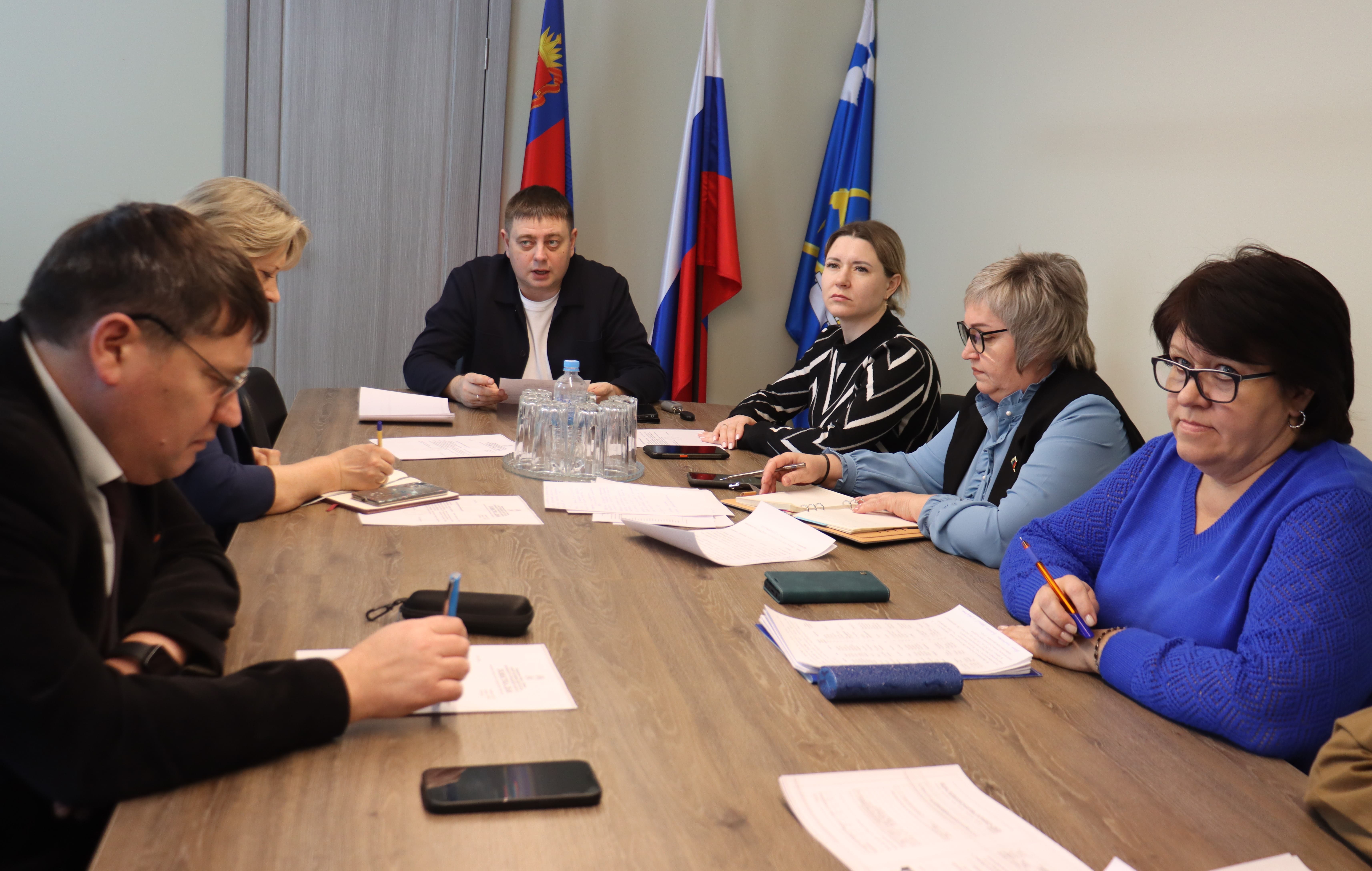 Содействие в трудоустройстве участников СВО